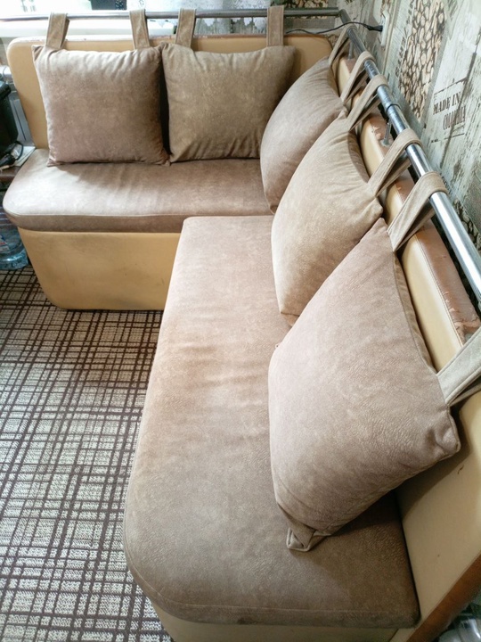 Продам, б/у кухонную мебель в (1)