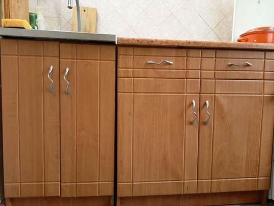 Продам, б/у кухонную мебель в (2)