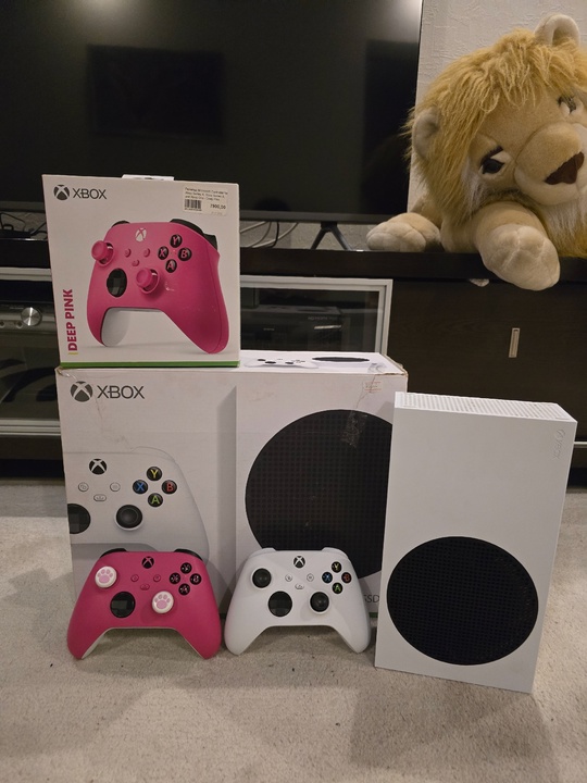 Продам Xbox series S 512GB