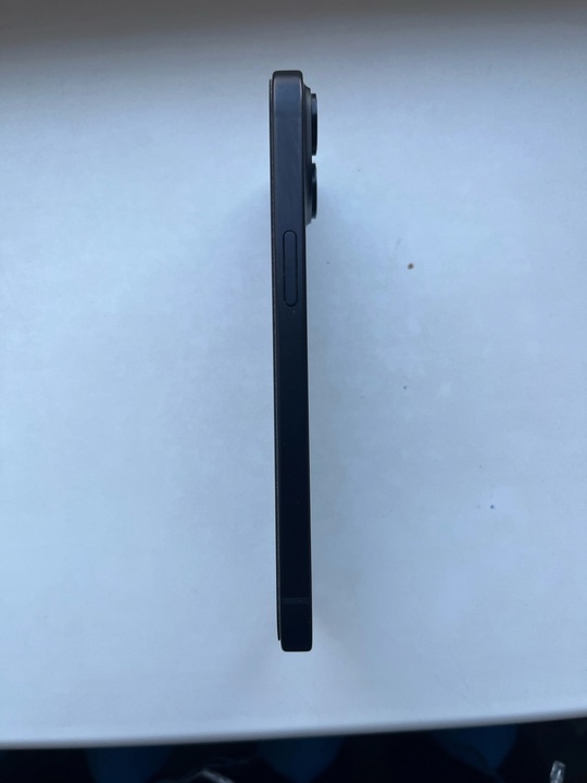 Продам iPhone 15 на 128 (2)