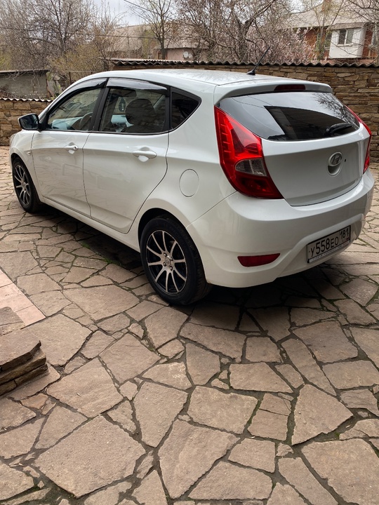 ПРОДАМ HYUNDAI SOLARIS
2013 ГОДА АКПП
Пробег (3)