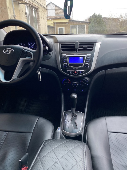 ПРОДАМ HYUNDAI SOLARIS
2013 ГОДА АКПП
Пробег (8)