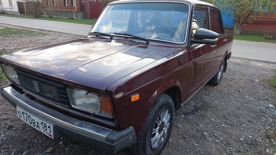 Продам  ваз  2105 (7)