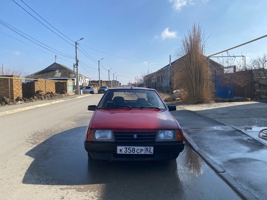 Продам ВАЗ 2109
на учете стоит (1)