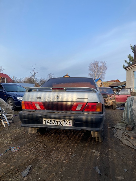 Ваз 2115
Кузов уставший, дно под (1)