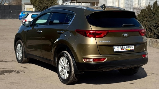 Продам Kia Sportage 2017г 2.0 (3)