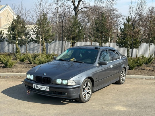 В продаже BMW E39 523i