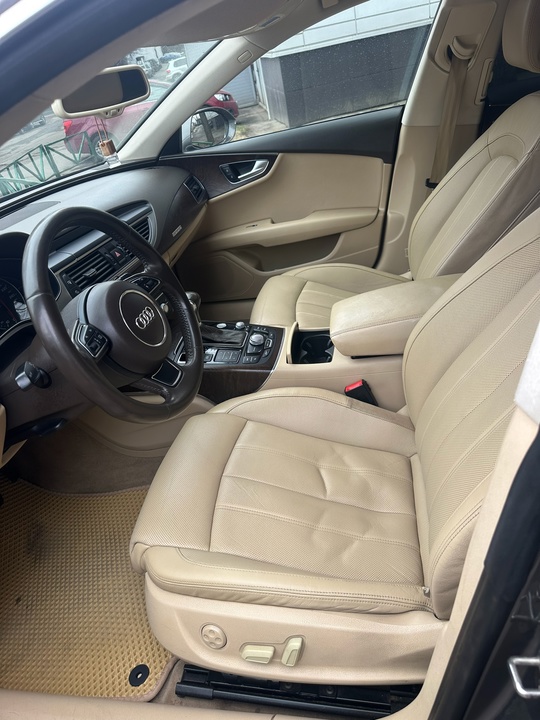 Audi A7 2010г 2.8л 220л.с (5)