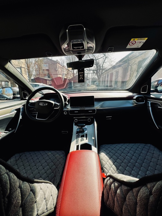 Продам Geely Coolray 2023 года, (6)