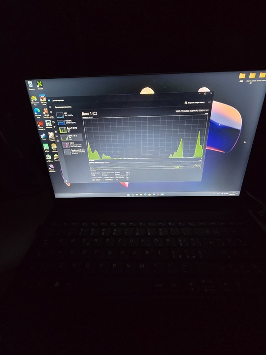 Продам ноутбук
Lenovo v15 g2 комплектация (3)