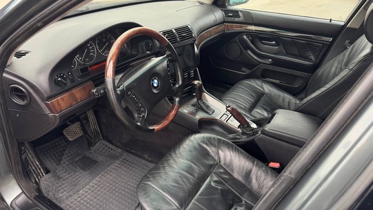 BMW E39 рестайлинг 2.2 AT (6)