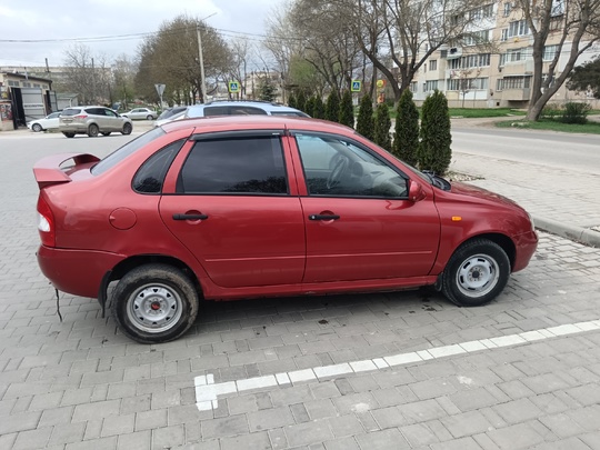Автомобиль в хорошем состоянии, без (4)