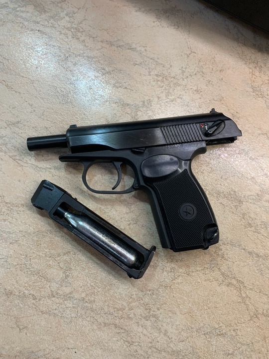 Продам пневматический пистолет MP-654 .
Был (3)