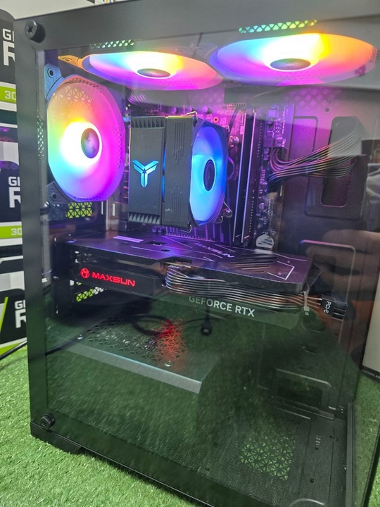RTX 4060\i5 13400F \32GB DDR5 (3)