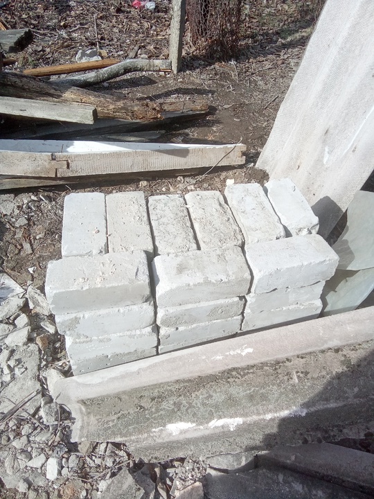 Продам г .Горловка гипсоблок 80р (4)