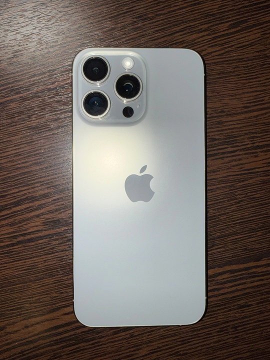 Продам IPhone 15 pro max.
Natural (1)