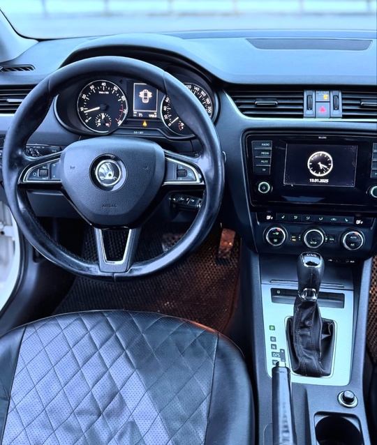 Шкода Октавия а7 2013г.в. 1.4tsi. (3)