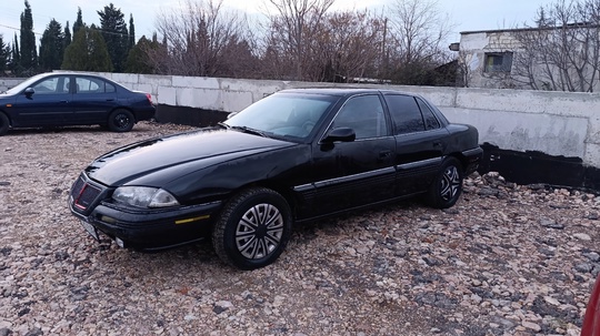 СРОЧНО Продаю машину Pontiac Grand
