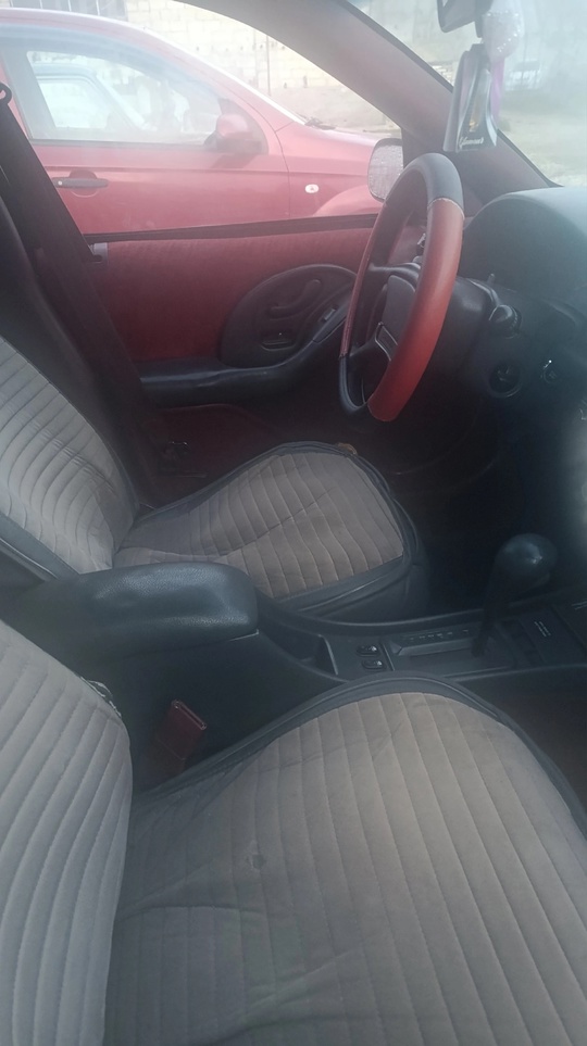 СРОЧНО Продаю машину Pontiac Grand (5)