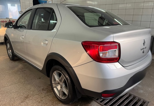 В ПРОДАЖЕ RENAULT LOGAN STEPWAY (2)