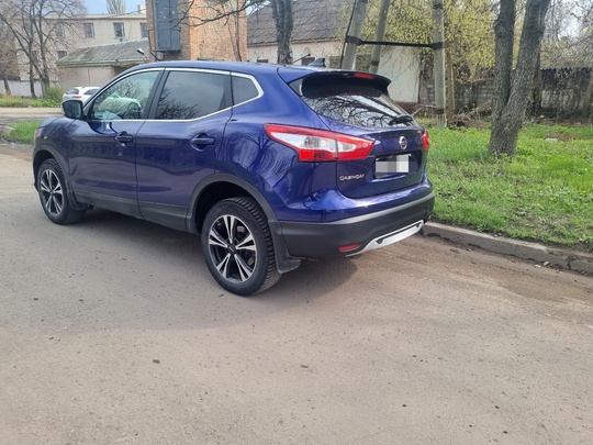 Nissan Qashqai 2014 
2.0 бензин, (5)