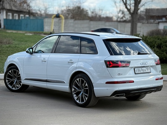 продаже в Луганске
Audi Q7
Объем мотора: (1)