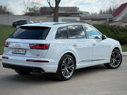продаже в Луганске
Audi Q7
Объем мотора: (2)