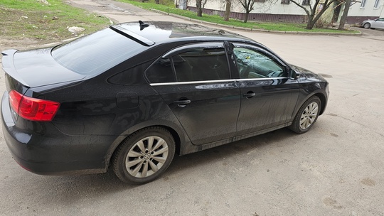 Продам Volkswagen Jetta.
2013 года,пробег 165000км,
Двигатель (1)