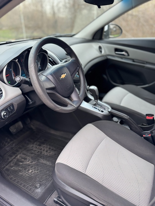 В Продаже CHEVROLET CRUZE
Год выпуска (7)