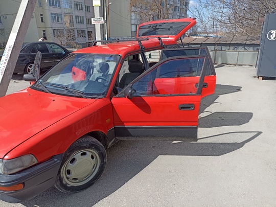Продам таёта корола 1.3 75л (3)