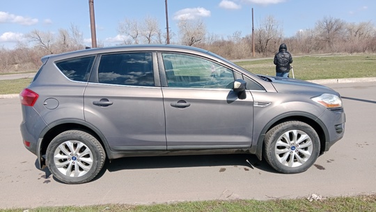 !!!Цена снижена!!!Продам авто! Ford Kuga (4)