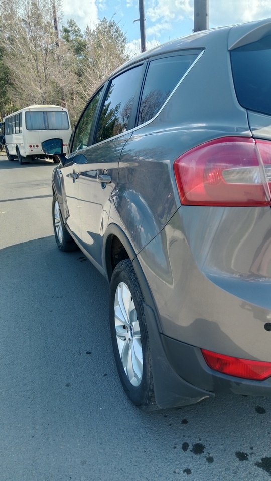 !!!Цена снижена!!!Продам авто! Ford Kuga (5)