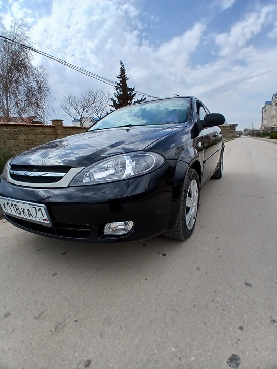 Продам шевроле лачети хетчбэк 1.4.2008г.