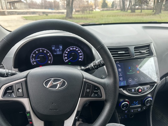 Hyundai Solaris(рест) 2015 года 
Пробег (7)