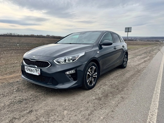 Продаю KIA CEED 2018 год (2)