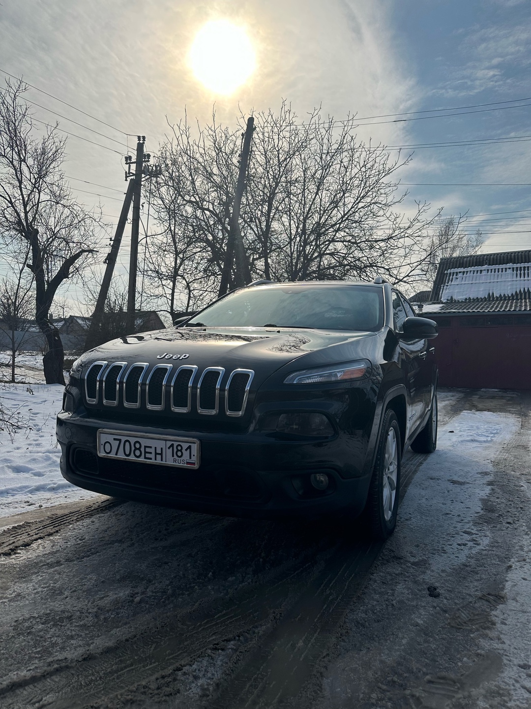 Jeep Cherokee в максимальной комплектации!(Limited)
Год (1)