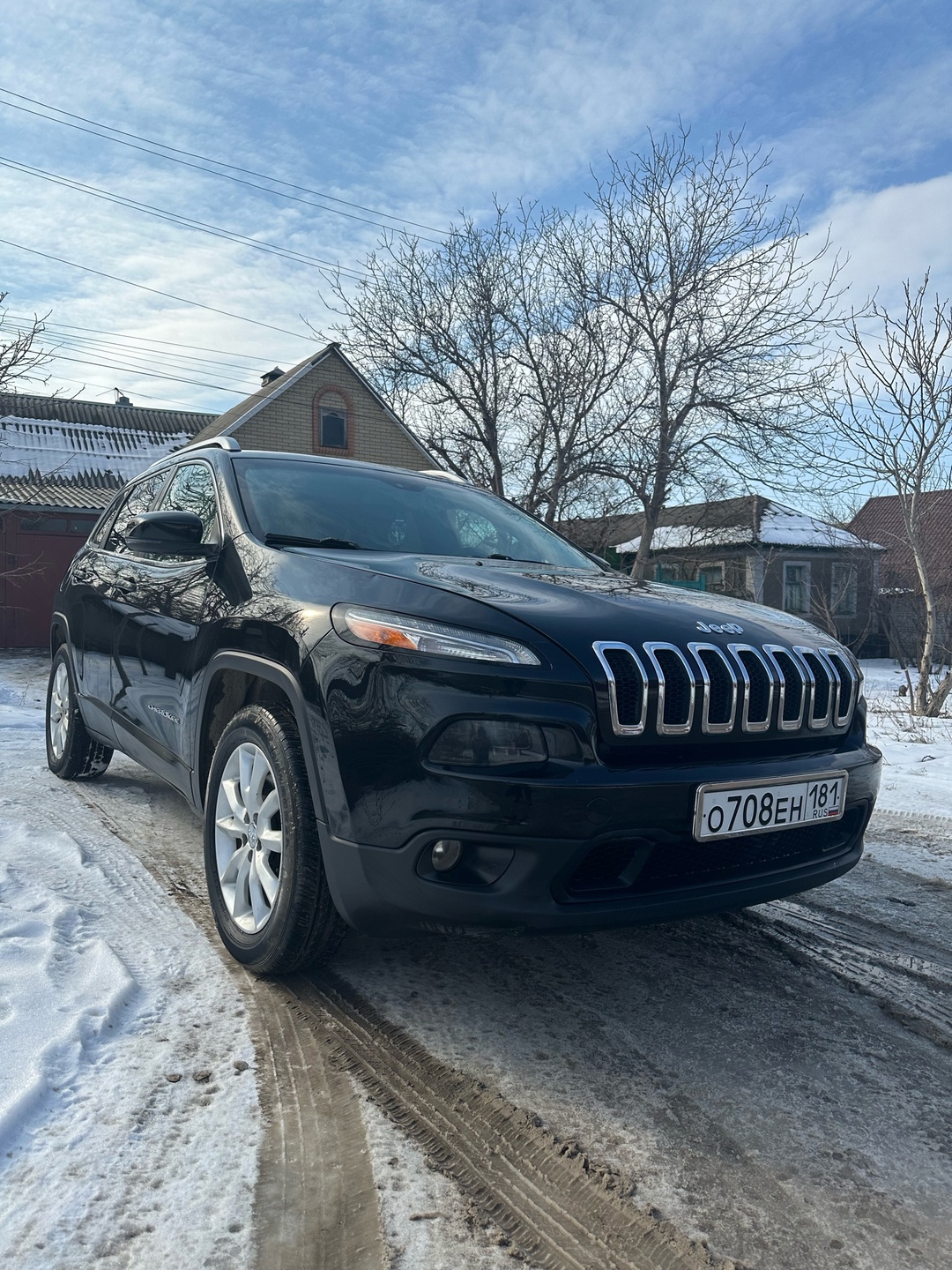 Jeep Cherokee в максимальной комплектации!(Limited)
Год (2)