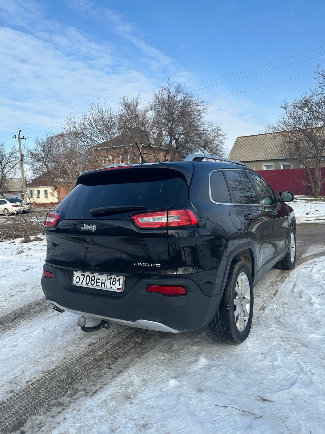 Jeep Cherokee в максимальной комплектации!(Limited)
Год (3)