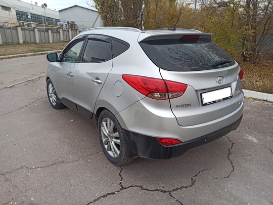 Продам Hyundai ix35(он же Tucson) (2)