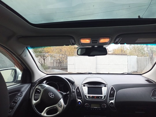 Продам Hyundai ix35(он же Tucson) (5)