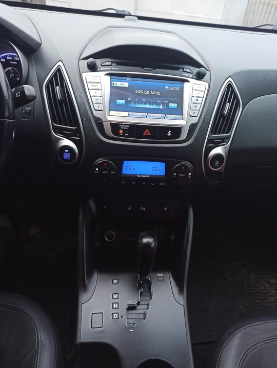 Продам Hyundai ix35(он же Tucson) (7)