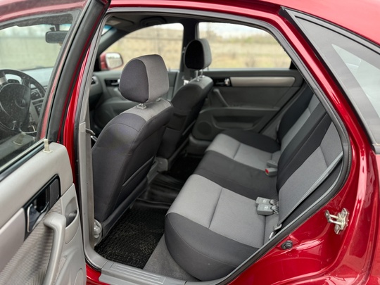 Chevrolet Lacetti, 2012год! 
Цена: 750.000 (8)
