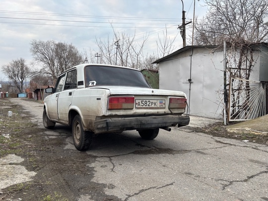 Продам ВАЗ 2107 1992г. 
Машина (3)