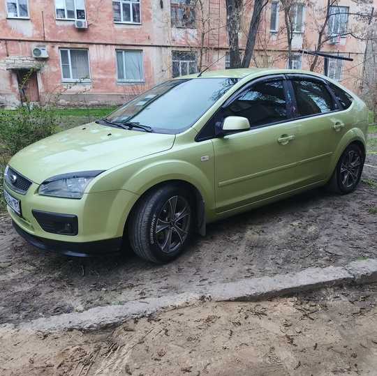 2005 год форд фокус 2!