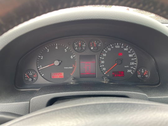 AUDI A6 1,8T 2000 г. (8)