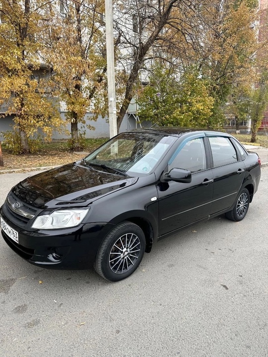 Продам LADA GRANTA
Объем 1.6 бензин