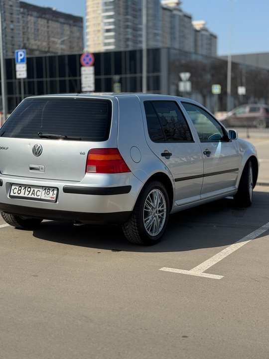 Продам Volkswagen Golf 4 в