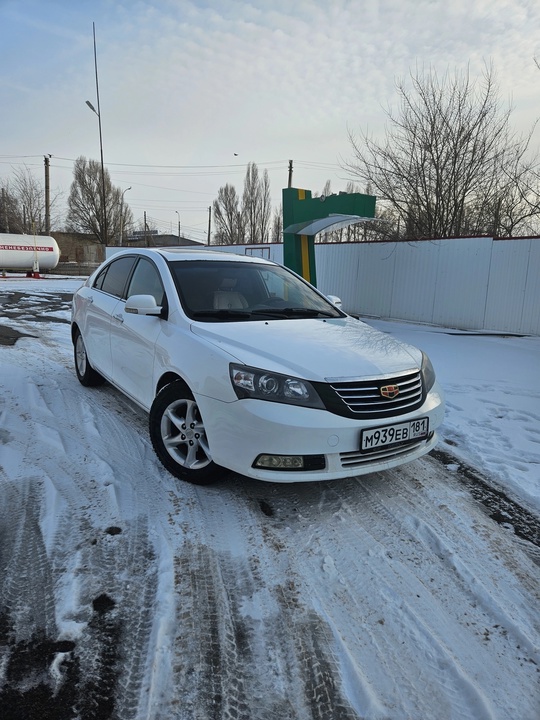 Geely Emgrand ec7 
2014 год, (1)