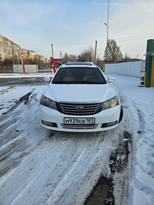 Geely Emgrand ec7 
2014 год, (2)