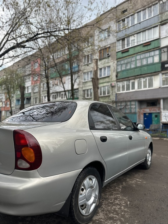 Chevrolet Lanos 2008г.
1.5 л.
Пробег - (4)